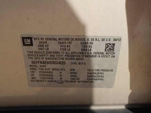 Used 2013 Cadillac SRX FWD image 18