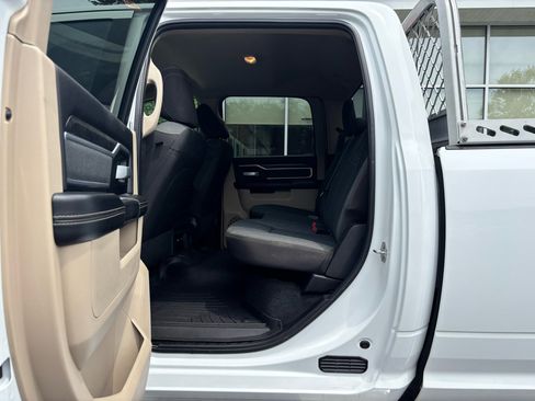Used 2022 RAM 3500 Big Horn image 42