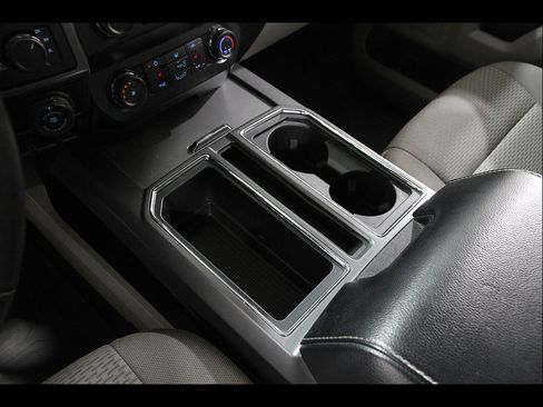 Used 2019 Ford F150 XLT w/ Equipment Group 302A Luxury AWD/4WD image 18