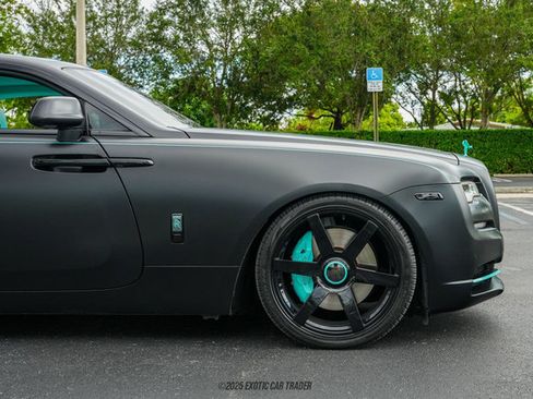 Used 2017 Rolls-Royce Wraith image 11