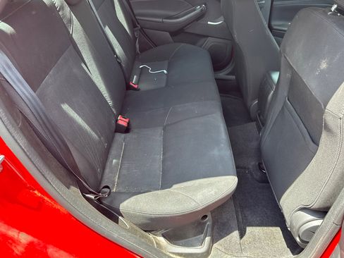 Used 2017 Ford Focus SE FWD image 13