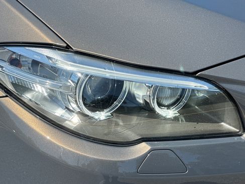 Used 2015 BMW 550i xDrive Sedan AWD/4WD image 11