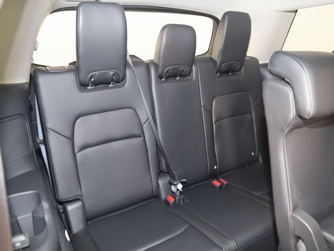 Used 2023 Nissan Pathfinder SL image 13