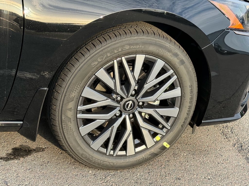 New 2026 Nissan Altima 2.5 SV FWD image 9