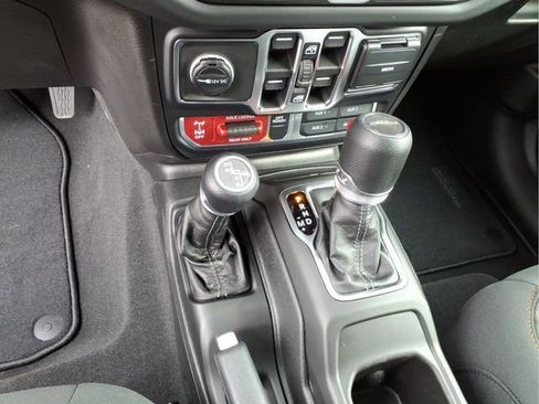 New 2026 Jeep Gladiator Mojave image 20