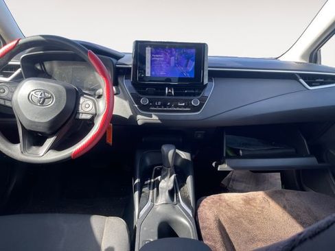 Used 2023 Toyota Corolla LE image 10