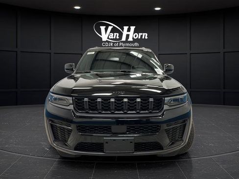 New 2026 Jeep Grand Cherokee L 4WD image 2