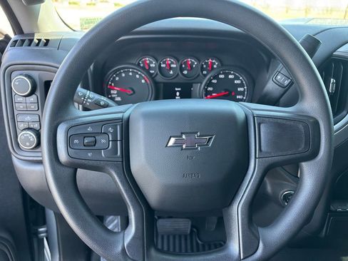 Used 2026 Chevrolet Silverado 1500 Custom Trail Boss w/ Dark Appearance Package AWD/4WD image 16