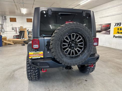 Used 2017 Jeep Wrangler Unlimited Rubicon image 85