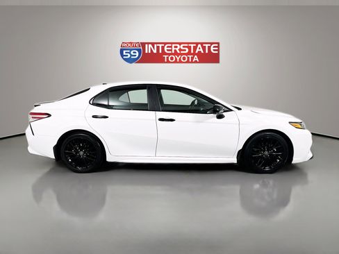 Certified 2020 Toyota Camry SE w/ Carpet Mat Package AWD/4WD image 8