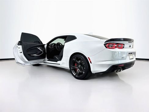 Used 2023 Chevrolet Camaro SS RWD image 39