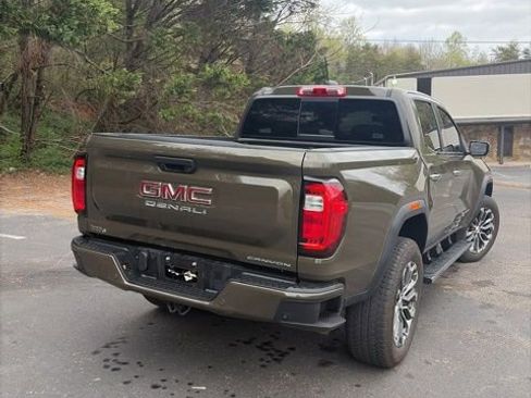 Used 2024 GMC Canyon Denali image 7