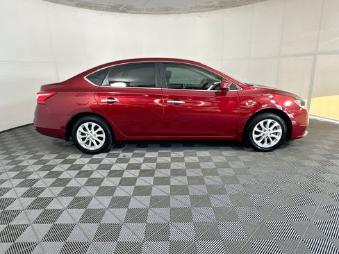 Used 2019 Nissan Sentra SV FWD image 2
