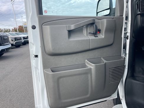 Used 2023 Chevrolet Express 2500 w/ Driver Convenience Package image 9