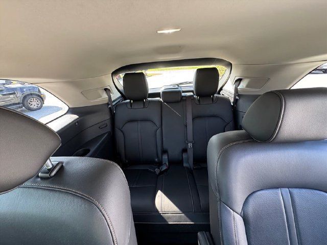 Used 2025 MAZDA CX-90 3.3 Turbo w/ Preferred Package AWD/4WD image 14