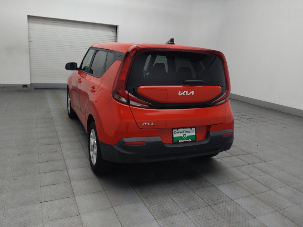 Used 2022 Kia Soul LX w/ Technology Package FWD image 5