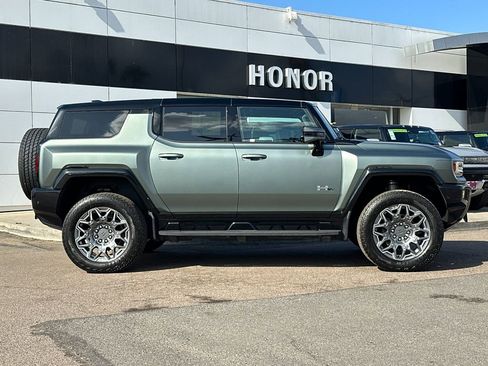 Used 2024 GMC Hummer EV 3X AWD/4WD image 3
