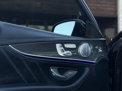Used 2019 Mercedes-Benz E 63 AMG S image 11