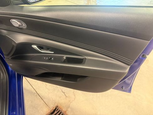 Used 2023 Hyundai Elantra Limited w/ Cargo Package FWD image 32