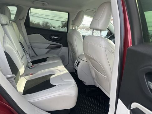 Used 2020 Jeep Cherokee Latitude Plus w/ Cold Weather Group image 14