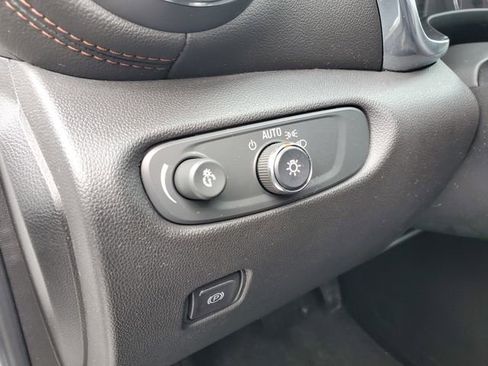 Certified 2019 Chevrolet Blazer Premier w/ Sun and Wheels Package image 27