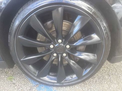 Used 2016 Tesla Model S 70D image 26