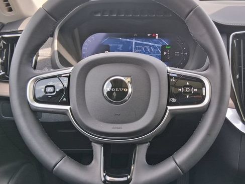 New 2026 Volvo XC90 T8 Plus w/ Protection Package Premier AWD/4WD image 10