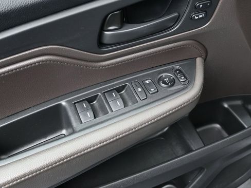 Used 2018 Honda Odyssey EX-L image 22