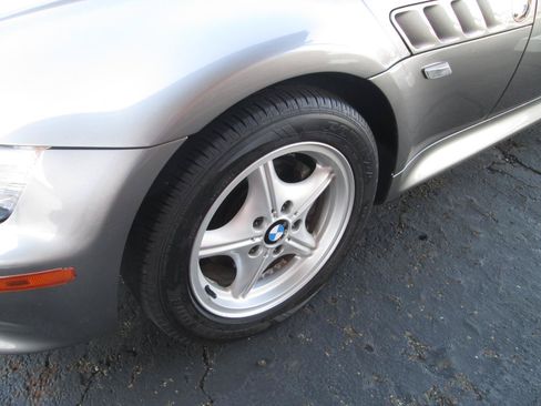 Used 2001 BMW Z3 2.5i RWD image 26