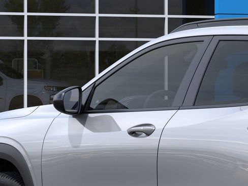 New 2026 Chevrolet Trax RS w/ Sunroof Package FWD image 12