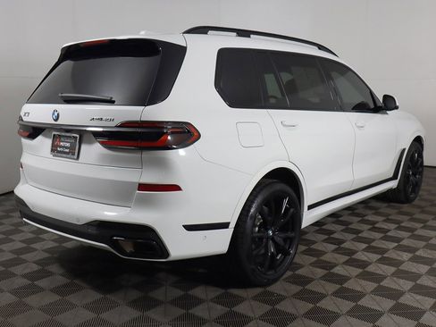 Used 2024 BMW X7 xDrive40i w/ M Sport Package image 12
