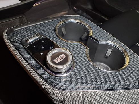 Used 2026 Cadillac Optiq Luxury 1 image 19