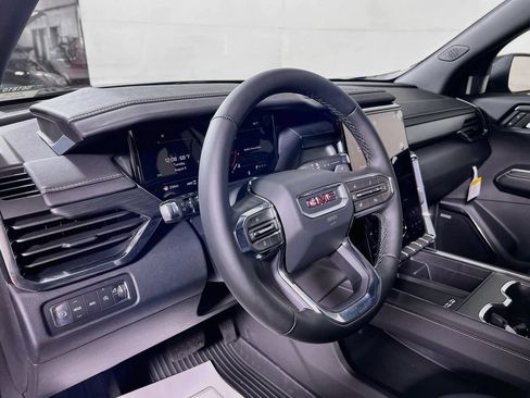 New 2026 GMC Acadia Elevation w/ Elevation Premium Package AWD/4WD image 9