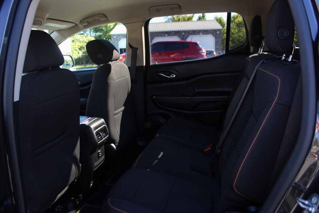 Used 2017 GMC Acadia SLE w/ Driver Alert Package I AWD/4WD image 27