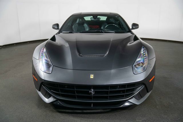 Used 2015 Ferrari F12 Berlinetta RWD image 3