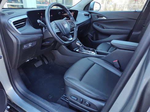 Used 2024 Buick Encore GX Sport Touring w/ Comfort Package image 2