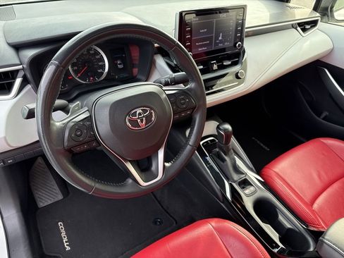 Used 2020 Toyota Corolla SE image 28