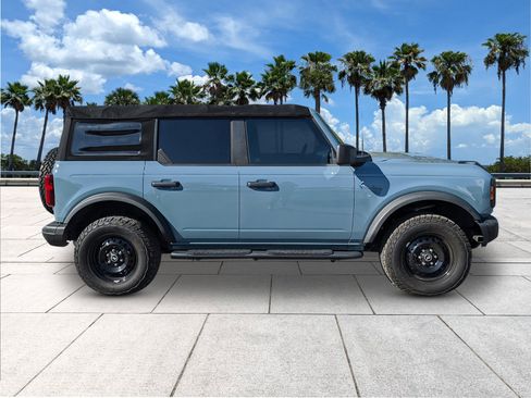 Certified 2022 Ford Bronco Black Diamond image 9