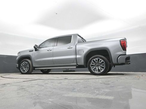 Used 2025 GMC Sierra 1500 Denali Ultimate AWD/4WD image 41