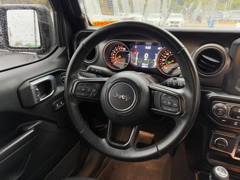 Used 2021 Jeep Wrangler Unlimited Sport image 13