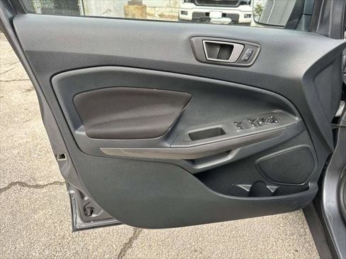 Used 2020 Ford EcoSport SE w/ SE Convenience Package image 9