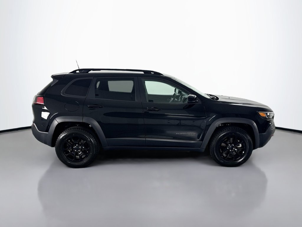 Used 2022 Jeep Cherokee Trailhawk w/ Comfort/Convenience Group AWD/4WD image 4