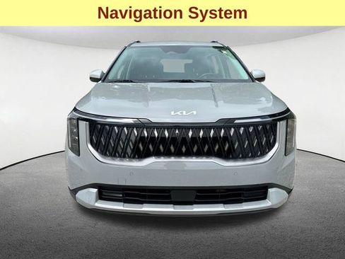 Used 2026 Kia Carnival EX FWD image 4