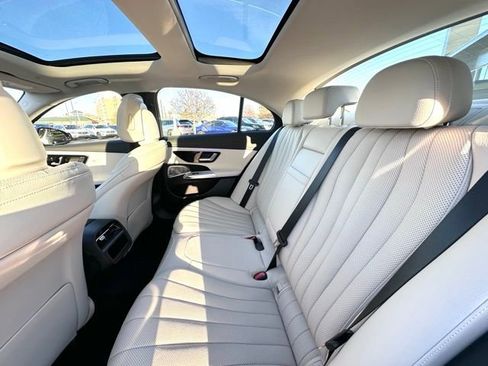 New 2026 Mercedes-Benz E 350 4MATIC Sedan image 18
