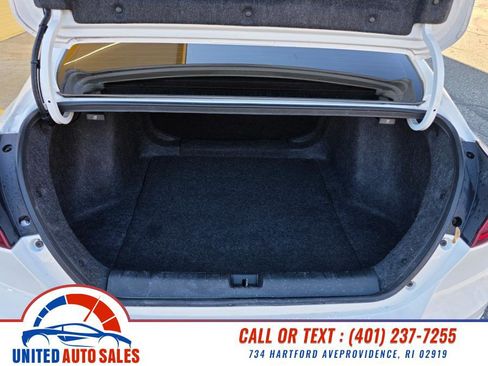 Used 2022 Honda Insight EX image 11