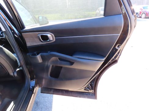 Used 2022 Kia Sorento S w/ Option Group 015 image 12