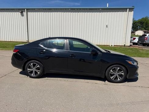 Used 2020 Nissan Sentra SV FWD image 2
