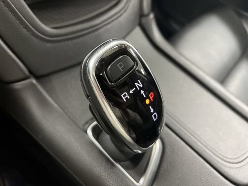 Used 2019 Cadillac XT5 Luxury AWD/4WD image 17