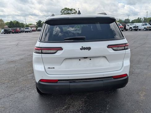 Used 2024 Jeep Grand Cherokee L Altitude AWD/4WD image 6