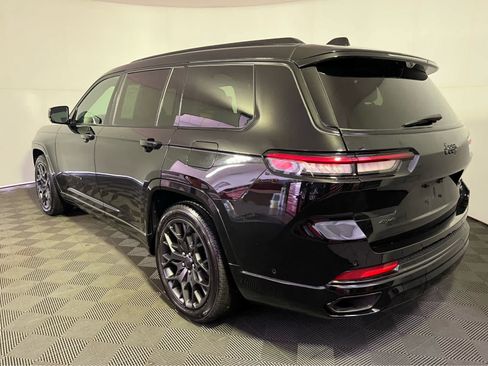 Used 2023 Jeep Grand Cherokee L Summit AWD/4WD image 5